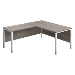 Commerce II Executive Return Workstations